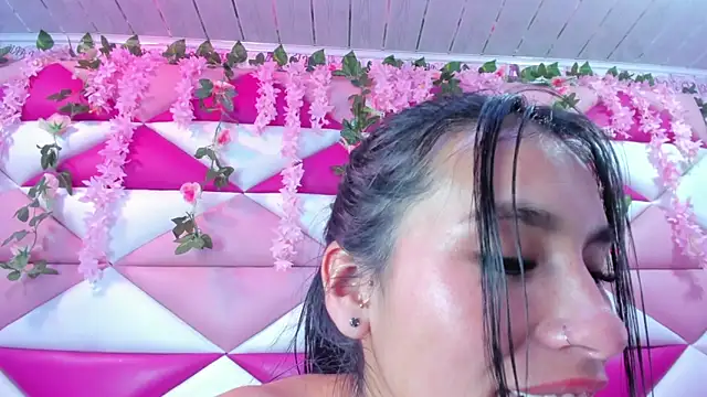 Živý XXX chat Miaa_Davis_