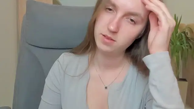 Nessi-Morris' Webcam Show