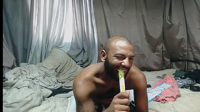 Chat +18 de Camodick ao vivo