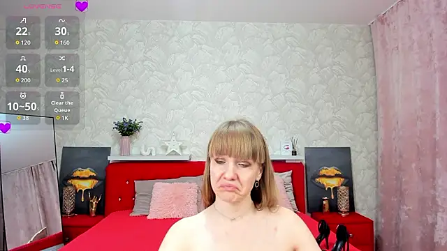 KattyPeachX Adlı Modelin Canlı XXX Sohbeti