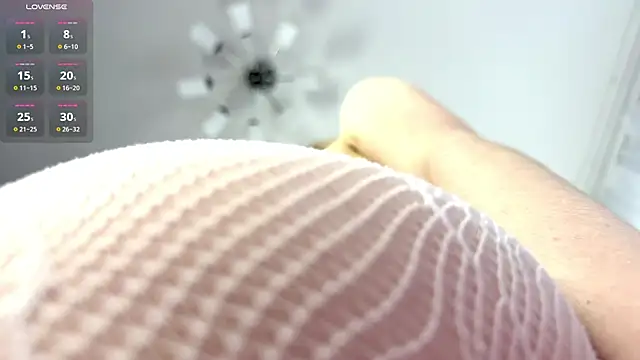 Chatroom XXX en direct de GlaydsLeveto