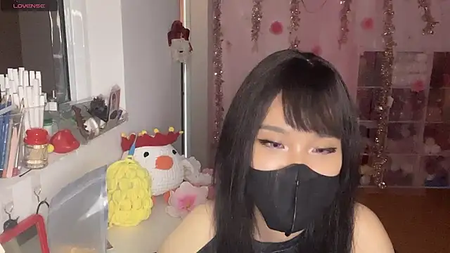 Tieu-May Live XXX Chat