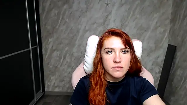 Show modela Reginasmilee na web-kameri