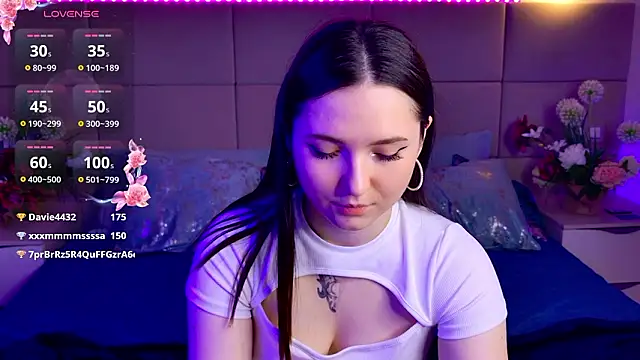 Tiny_BunnyX live XXX chat