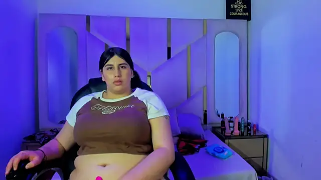 Criistaal_ Chat XXX in diretta