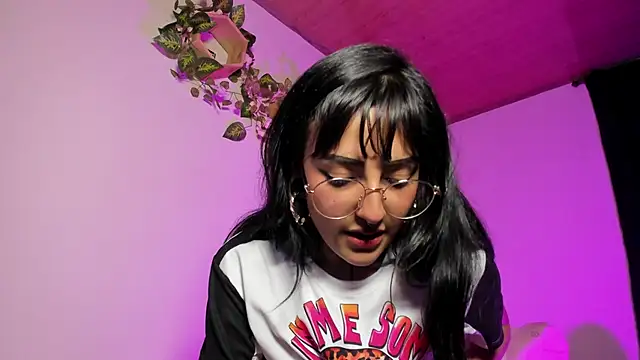 miku_st Chat XXX in diretta