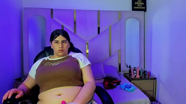 Criistaal_ Chat XXX in diretta