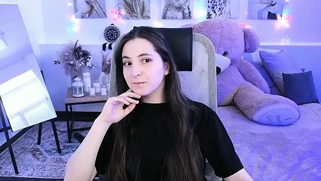 VirtuallVoyant's Live XXX Chat