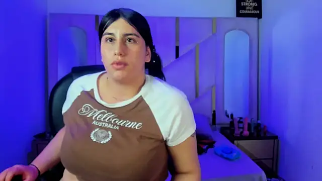 Criistaal_ Chat XXX in diretta