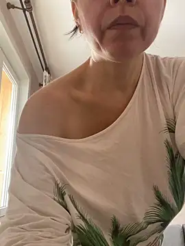 Kiramagic: απευθείας συνομιλία ΧΧΧ