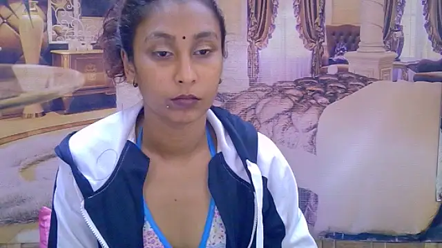 IndianSexyButt Adlı Modelin Canlı XXX Sohbeti