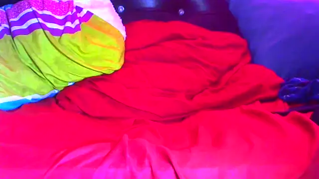 Queenofthenightx Adlı Modelin Canlı XXX Sohbeti