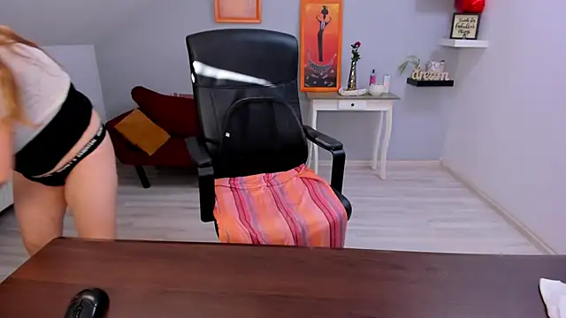 LollaGirl Chat XXX in diretta