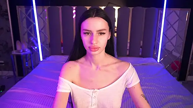 Snow_WhiteeeX élő XXX-chatje