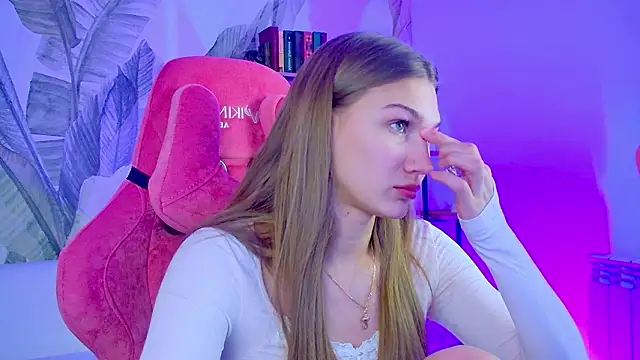 Sweet_Emilya: απευθείας συνομιλία ΧΧΧ