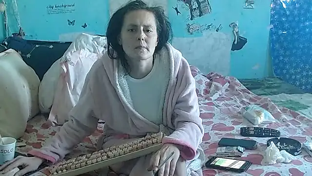 brighteyes77 élő XXX-chatje