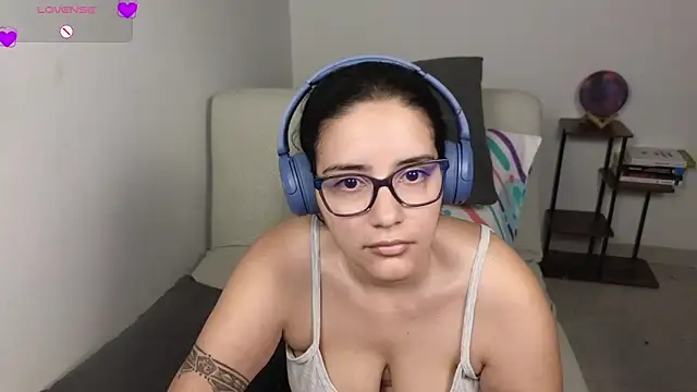 دردشة blue__moon_ الجنسية المباشرة