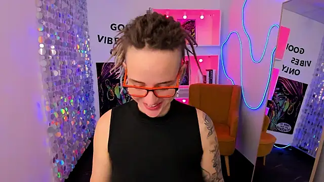 LisaFoxy_y's Live XXX Chat