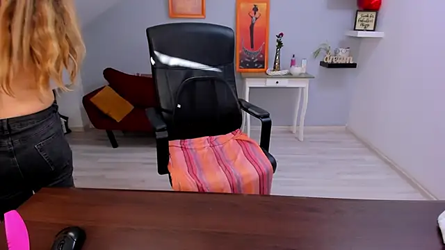 LollaGirl's Live XXX Chat