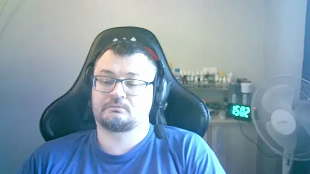 Chat XXX en directo de SirAbuser