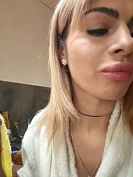 TiffanyMaze Live XXX Chat