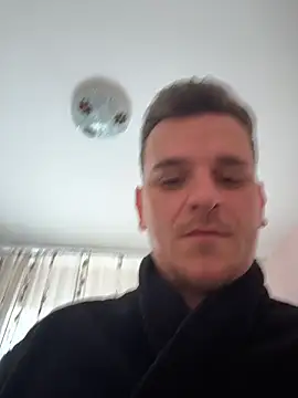 Huge_cock22cm's Live XXX Chat