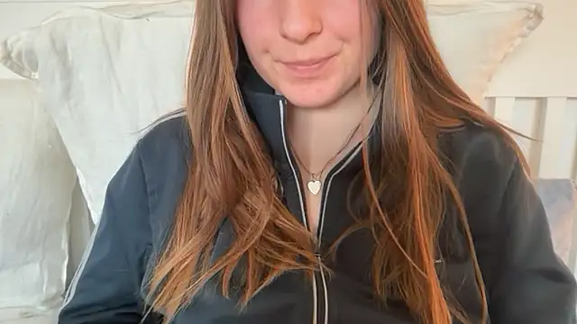 Chat XXX en directo de Lucyschickt