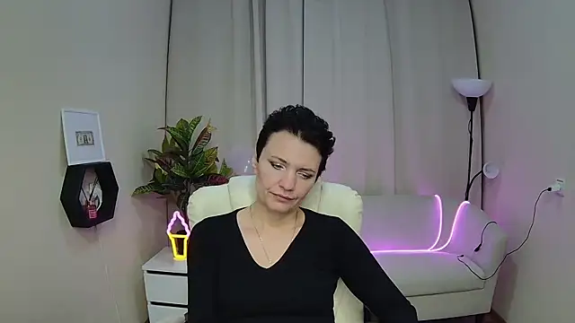 AvaSaturnian's Live XXX Chat