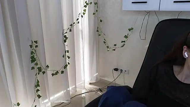 Ulyanix Obrolan Langsung XXX