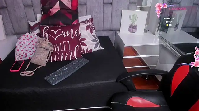 Chat XXX en directo de Maitebigboobs