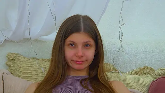 AudreyBarlow Adlı Modelin Canlı XXX Sohbeti