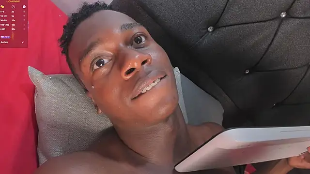 noah_johes Show Webcam