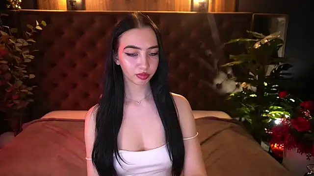 WildKittenX_'s Live XXX Chat