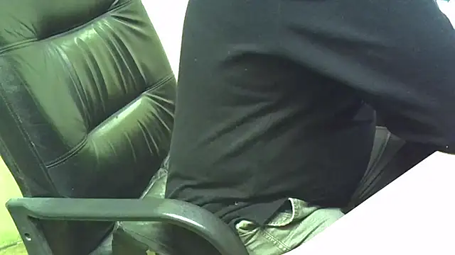 nikdov3 élő XXX-chatje