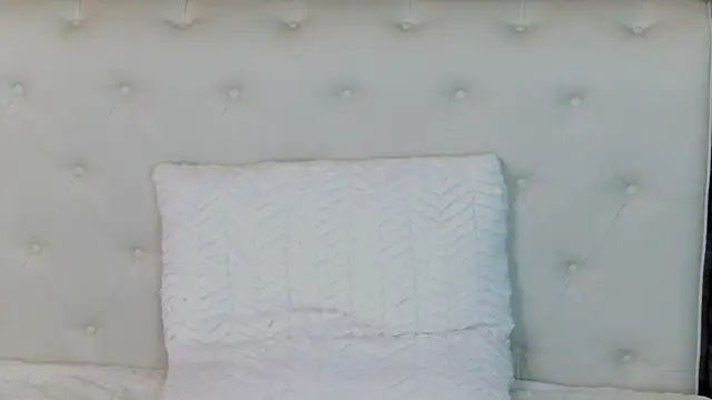 KendraNoir Chat XXX in diretta