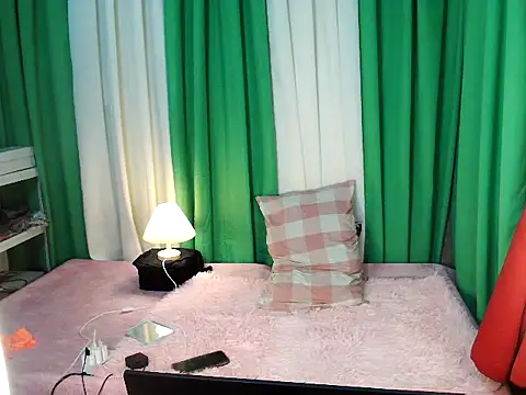 ur_hot_jenelle 在線直播表演