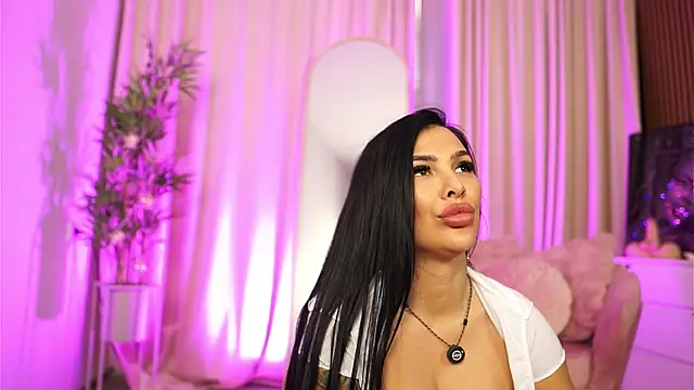 firesbomb777's Live XXX Chat