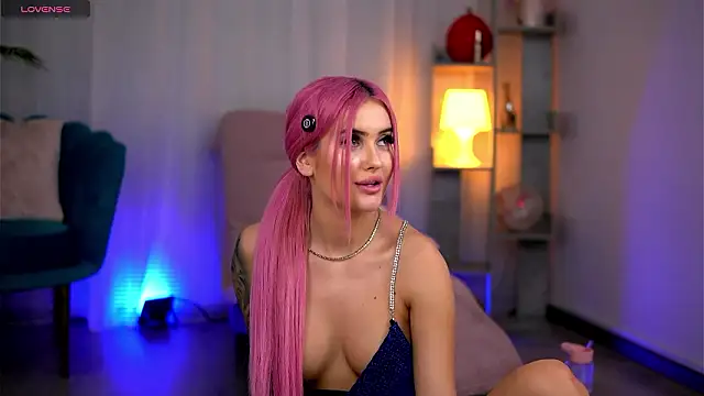 Miky_Lust: онлайн-секс-чат