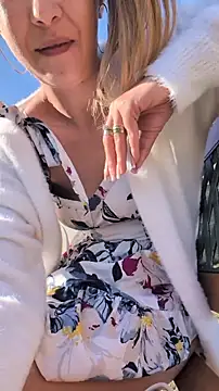 Chat XXX en directo de Risky_julia2330