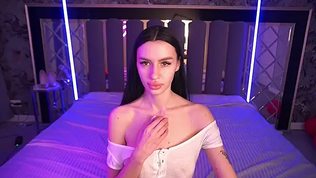 Chat +18 de Snow_WhiteeeX ao vivo