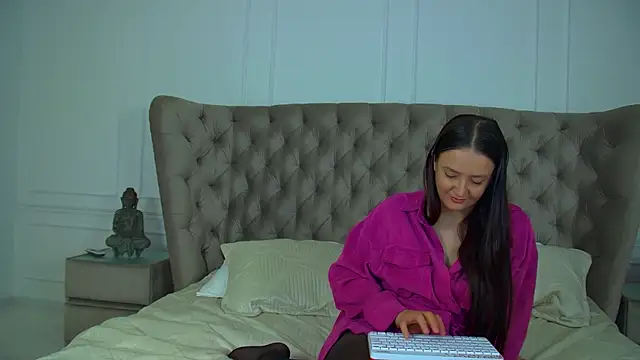 XXX chat uživo modela ElinaBellucci