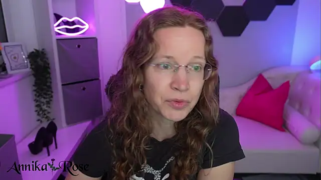 AnnikaRose 即時 XXX 聊天