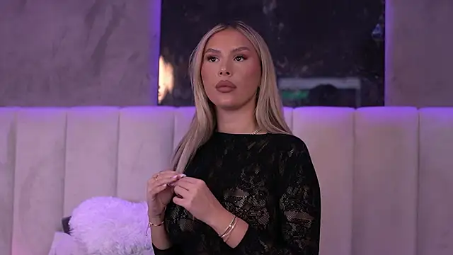 Chat XXX ao vivo de SelenaFrost