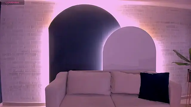 Chat +18 de SussyBellX ao vivo