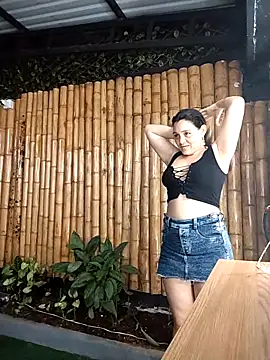 Astrid_williams' Live XXX Chat