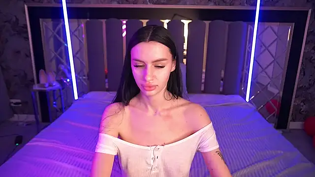 Snow_WhiteeeX's Live XXX Chat