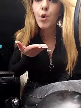 YOOUR_EVAA Live XXX-Chat