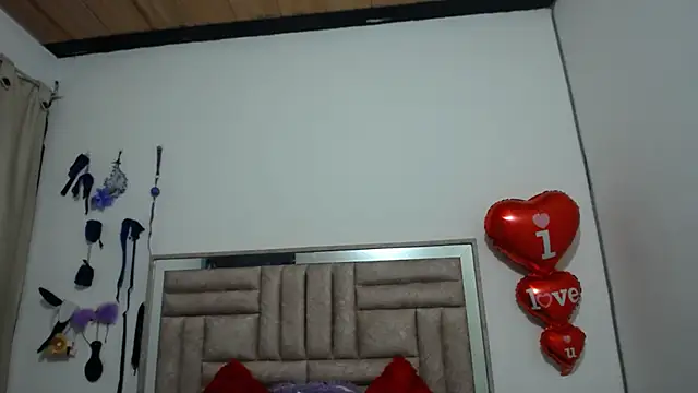 Živý XXX chat Bombom_Lux