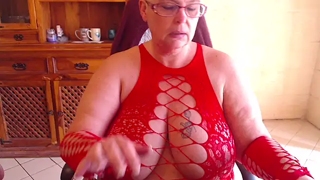 MISS_LINDAH Chat XXX in diretta