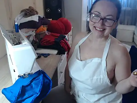 Alma44's Webcam Show